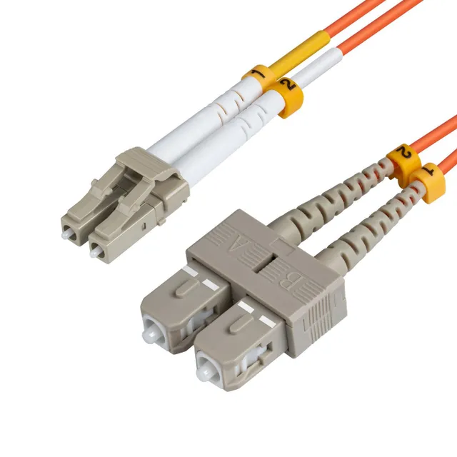 - Nätverkskabel - SC/UPC-multiläge (h