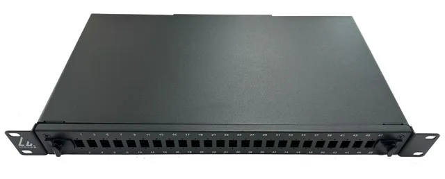 - Patch-panel - rackmontering - SC/LC Duplex X 24 - svart - 1U - 19