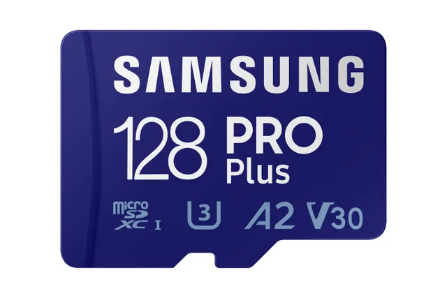 PRO Plus microSDXC 128GB & USB Card Reader - Minneskort