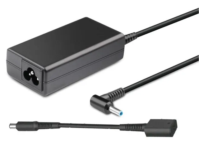- Strömadapter - 45 watt - för HP 246 G7