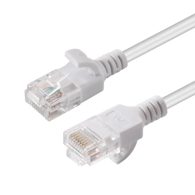 - Nätverkskabel - RJ-45 (hane) till R