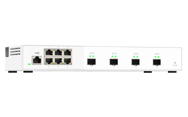 QSW-M2106-4S - Switch - Administrerad - 6 x 2.5GBase-T + 4 x 10Gb Ethernet SFP+ - skrivbordsmodell