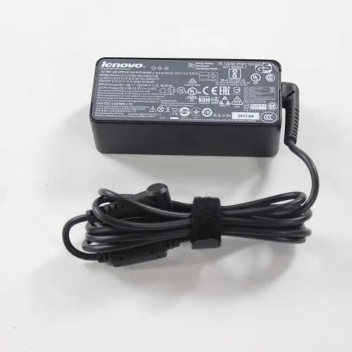 - Strömadapter - AC 100-240 V - 45 Watt - (