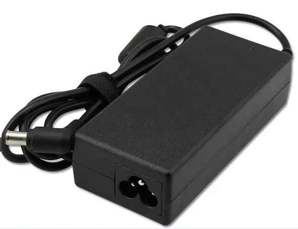 - Strömadapter - 63 Watt
