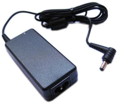 - Strömadapter - AC 100-240 V - 65 Watt - sva