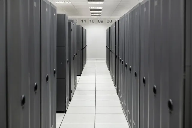 HPE - Serieportaktiveringskit - för ProLiant DL320 Gen11