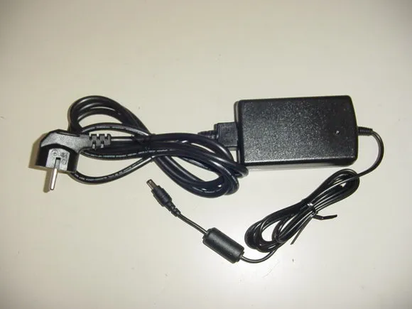 Elo Power Brick and Cable Kit - Strömadapter - 50 Watt - Korea, EMEA - för Elo 1093, 1291, 15XX, 19XX, 2094, 22XX, 24XX, 27XX Desktop Touchmonitors 2201