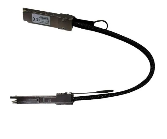 - Direktkopplingskabel - QSFP till QSFP - 40 cm