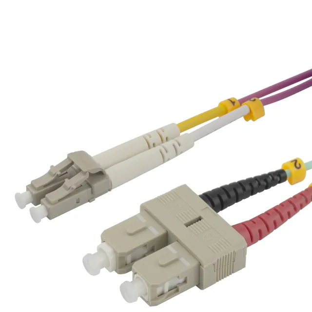 - Nätverkskabel - LC/UPC-multiläge (hane)