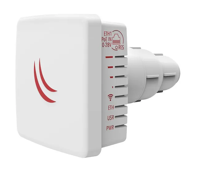LDF 5 Dual chain 5GHz system for long distance links with satellite offset dish antennas